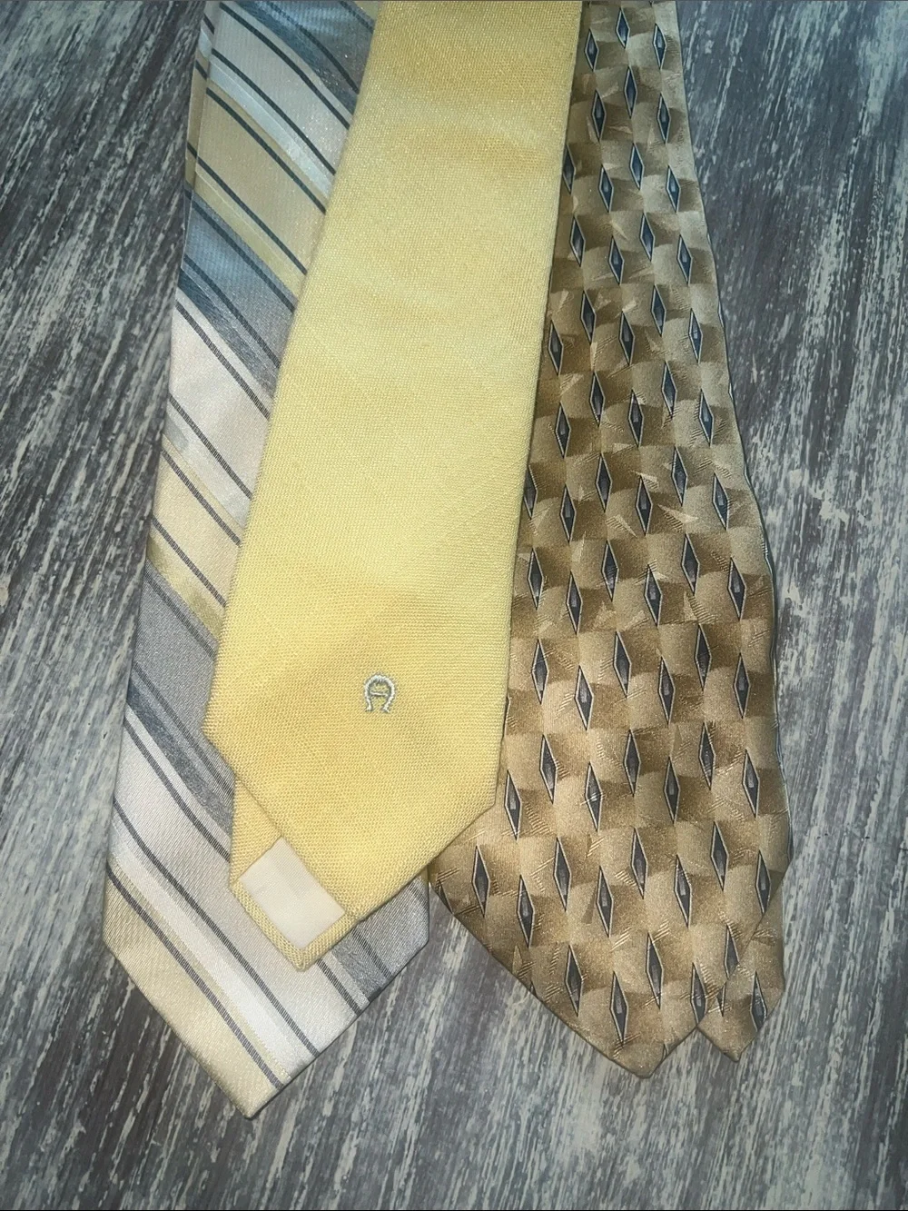 Assorted Men's Yellow Silk Tie - Calvin Klein, Classic Solid Yellow Necktie